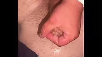 play Yavaş ve pürüzsüz handjob (tam sürüm)