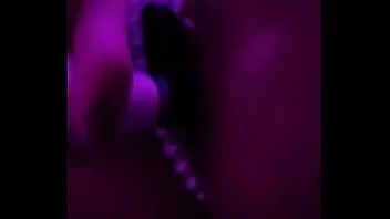 Redare O prind pe prietena masturbându-se