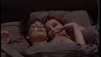 Reproduzir Life on top 1ª temporada episódio 10 cenas de nudez e sexo