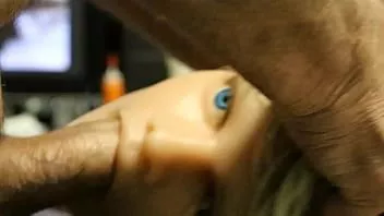 Play Jack off in my mouth, sexy young thing blows me