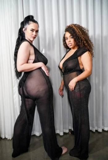 Pornstar Mone Divine