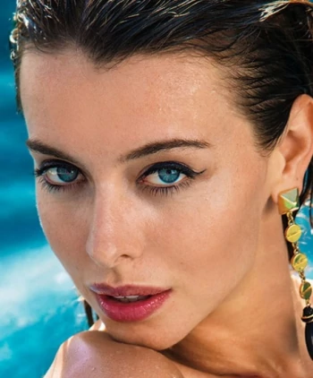 Star du porno Roxanna June